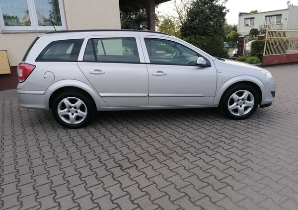 Opel Astra cena 14900 przebieg: 200000, rok produkcji 2008 z Gniezno małe 191